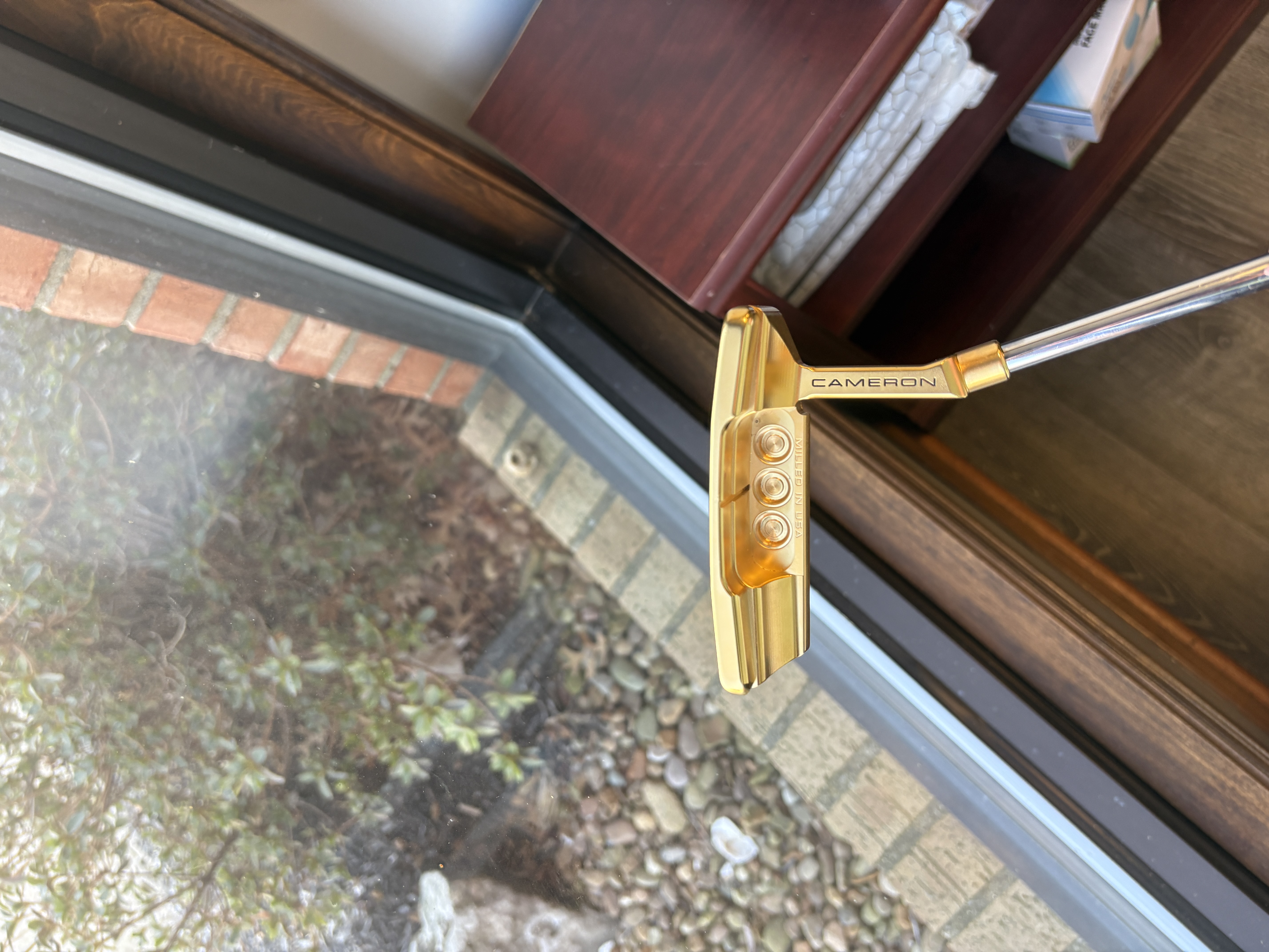 Gold plated putter 8